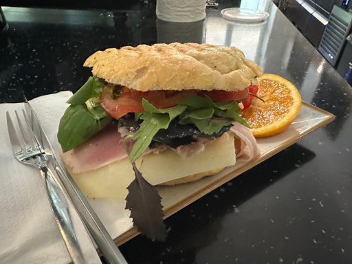 Focaccia Sandwich Käse-Schinken
