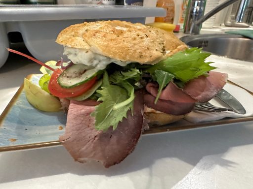 Focaccia Sandwich Roastbeef